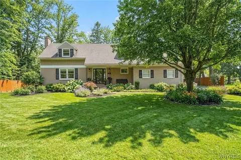 4280 Fairfield Dr, Buffalo, NY 14221