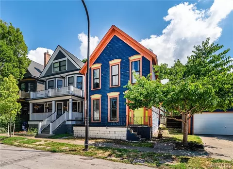 107 College St, Buffalo, NY 14201