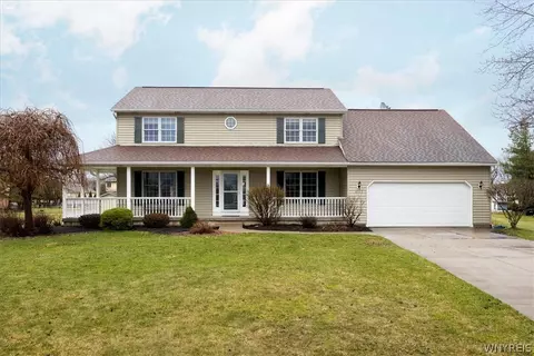 6115 Newberry Ct, Clarence Center, NY 14032