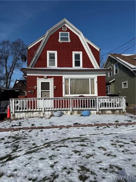 4006 Deveaux St, Niagara Falls, NY 14305