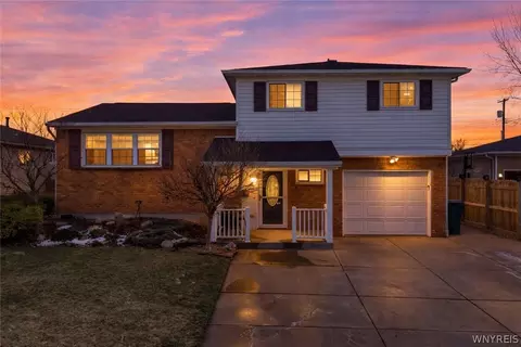 153 Marrano Dr, Depew, NY 14043