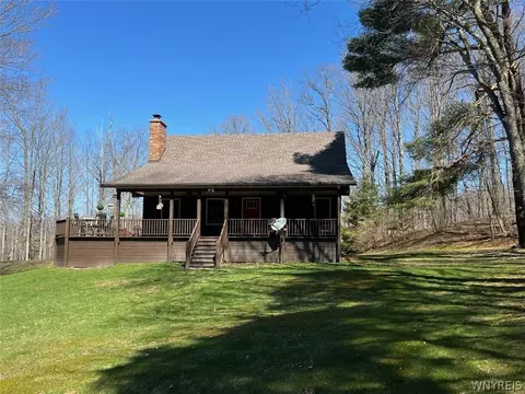 2390 Tyler Rd, Arcade, NY 14009