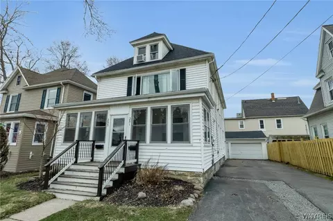 251 Pleasant Ave, Hamburg, NY 14075