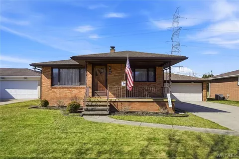 30 Jane Dr, Cheektowaga, NY 14227