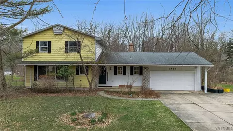 3420 Stony Point Rd, Grand Island, NY 14072