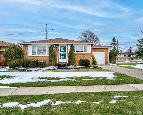 83 Patricia Ln, Cheektowaga, NY 14227