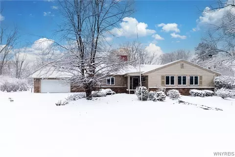 155 N Union Rd, Amherst, NY 14221
