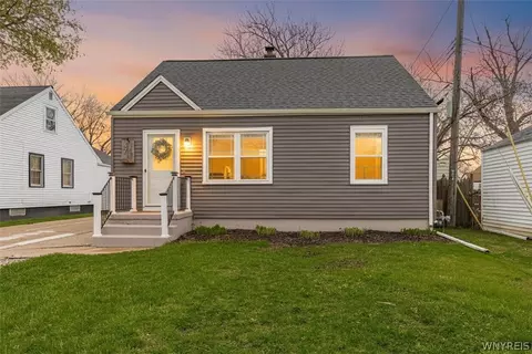 47 Sutley Ct, Tonawanda, NY 14150