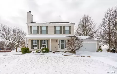16 Park Walk, Lancaster, NY 14086