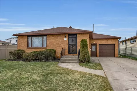 128 Banko Dr, Depew, NY 14043