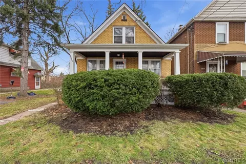 2621 Welch Ave, Niagara Falls, NY 14303