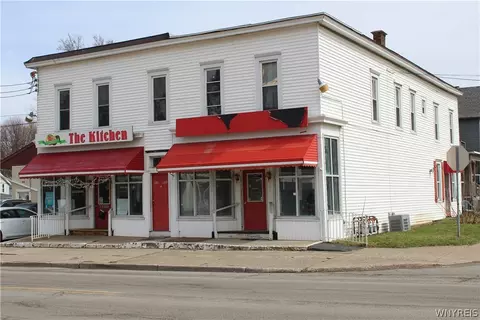 207-221 Washburn St, Lockport, NY 14094