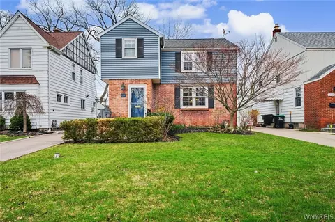 135 Louvaine Dr, Buffalo, NY 14223