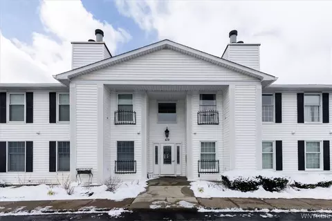 610 Youngs Rd #H, Amherst, NY 14221