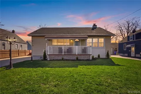 28 Covington Dr, Buffalo, NY 14220