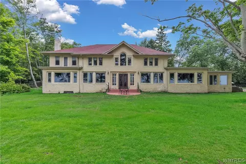 6970 Lake Shore Rd, Evans, NY 14047