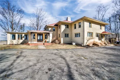 6970 Lake Shore Rd, Evans, NY 14047