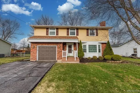 928 Baseline Rd, Grand Island, NY 14072