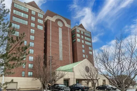 75 Ojibwa Apt 504 Cir, Buffalo, NY 14202