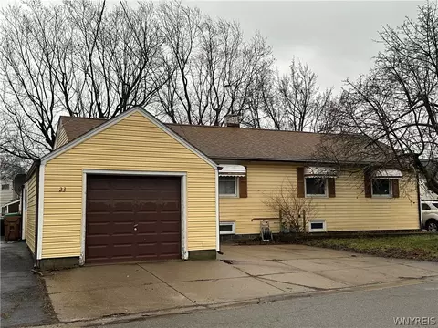23 Starcrest Dr #21, Cheektowaga, NY 14225