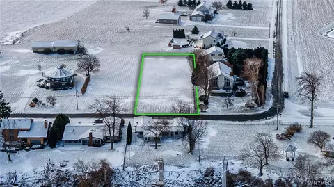 5576 West Blf, Newfane, NY 14126