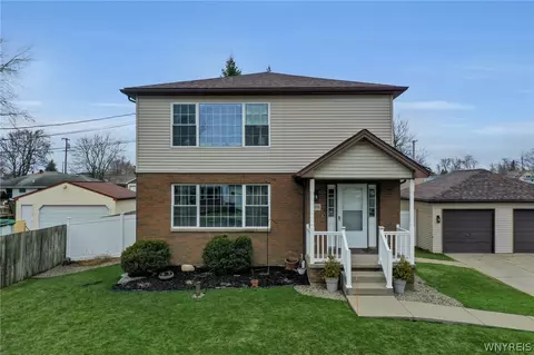 4996 Thurston Ave, Buffalo, NY 14219