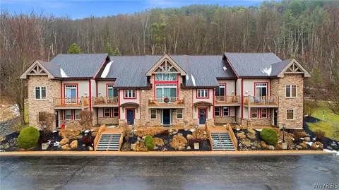 2 Mountainview, Ellicottville, NY 14731