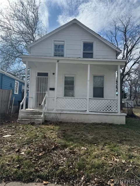 435 Elmwood Ave, Niagara Falls, NY 14301