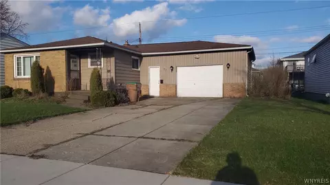27 Lemoine Ave, Cheektowaga, NY 14227