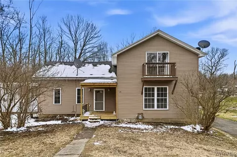 43 Miller St, Persia, NY 14070