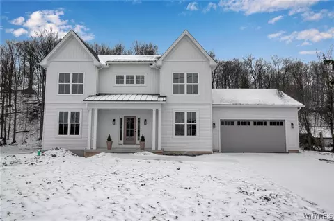 9767 Greiner Rd, Clarence, NY 14031