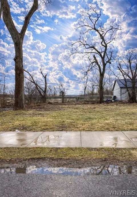 274 Marilla St, Buffalo, NY 14220