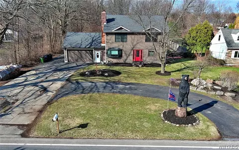 2995 Krueger Rd, Wheatfield, NY 14120