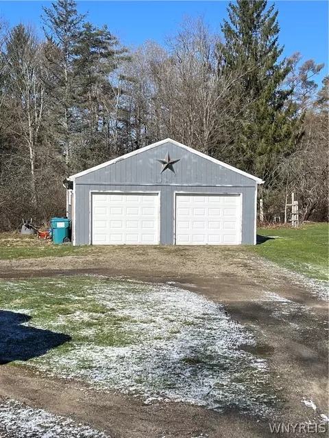 Exterior - 1827 Dugan Rd, Olean, NY 14760 photo 1 of 1