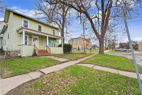133 Hawley St, Lockport, NY 14094