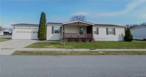 100 Golden Pond Est Blvd, Newstead, NY 14001