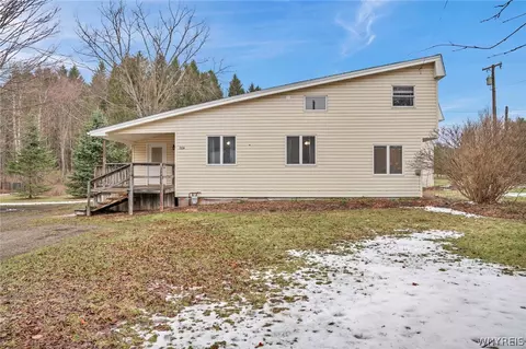 5324 Gooseneck Rd, Ashford, NY 14171
