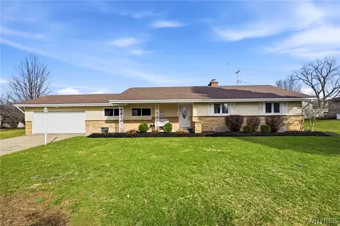 4227 Susan Dr, Buffalo, NY 14221