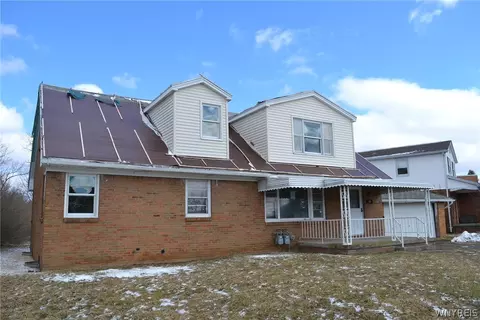 208 W Elmview Ave, Lackawanna, NY 14218
