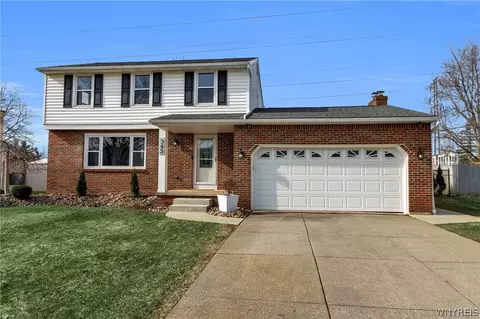 345 Colonial Dr, Grand Island, NY 14072