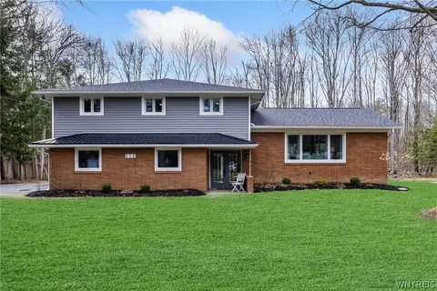 658 Bauder Park Dr, Alden, NY 14004