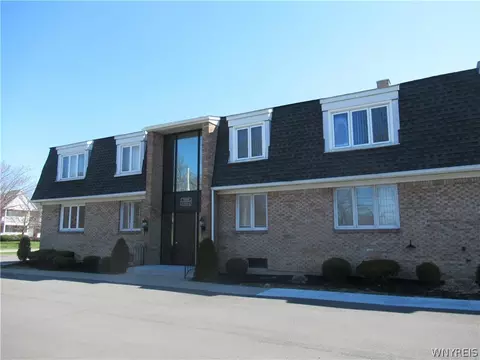 1439 N Forest Rd #1, Amherst, NY 14221