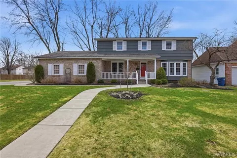 95 Autumnview Rd, Amherst, NY 14221