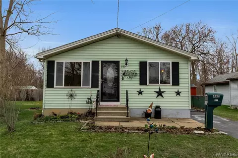493 Willow Ave, North Tonawanda, NY 14120