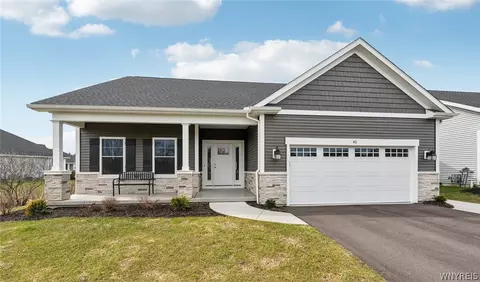 6385 Boston State Rd #45, Hamburg, NY 14075