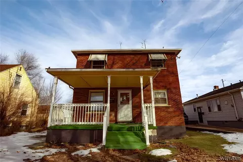 353 38th St, Niagara Falls, NY 14303