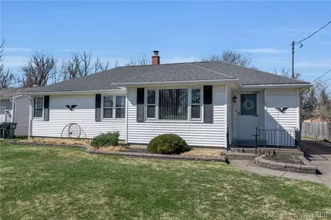 74 Grant St, Lancaster, NY 14086