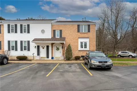 270 Buffalo Rd #27, Aurora, NY 14052