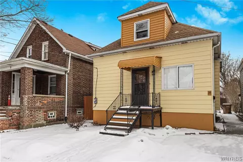 35 Reo Ave, Buffalo, NY 14211