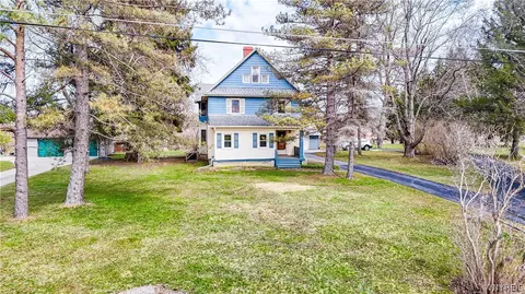 13522 North Rd, Alden, NY 14004